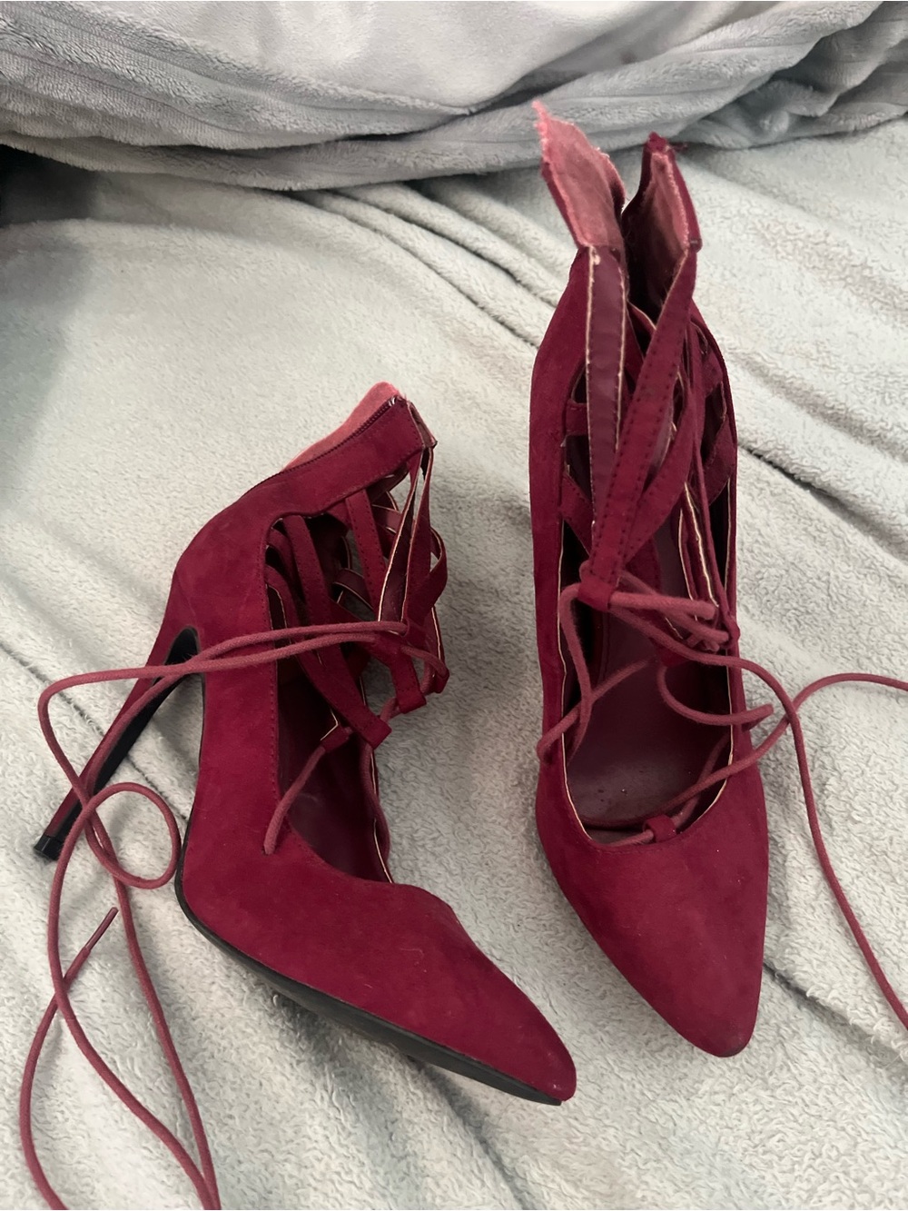 Women's Lace-Up Pointed Toe High Heels in Wine
